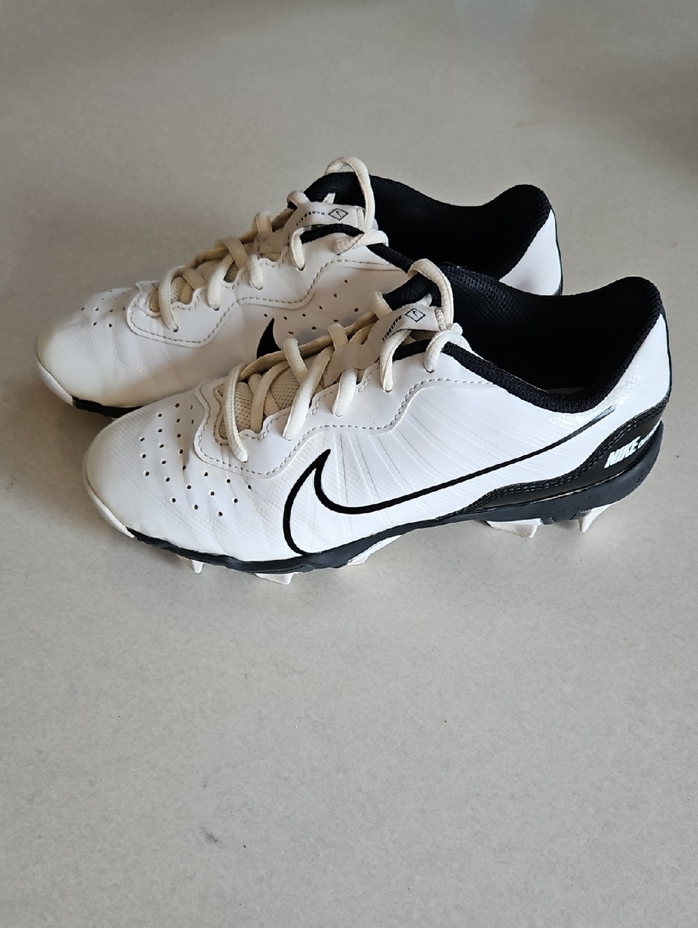 Nike White And Black Baseball Cleats